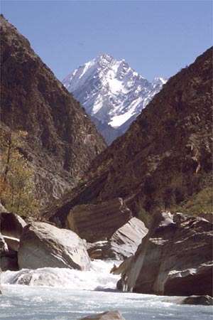 Kayaking the Langu Khola in Nepal